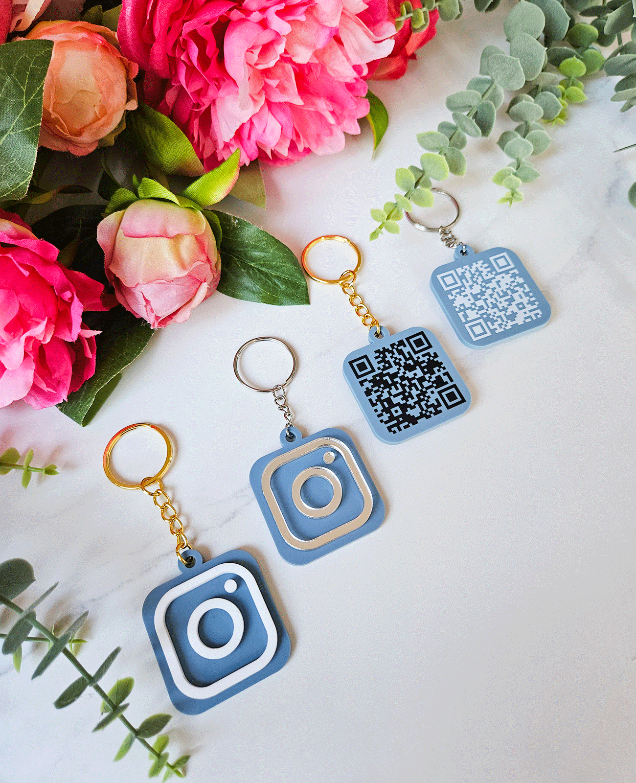 Isikupärane võtmehoidja Instagram QR koodiga SININE