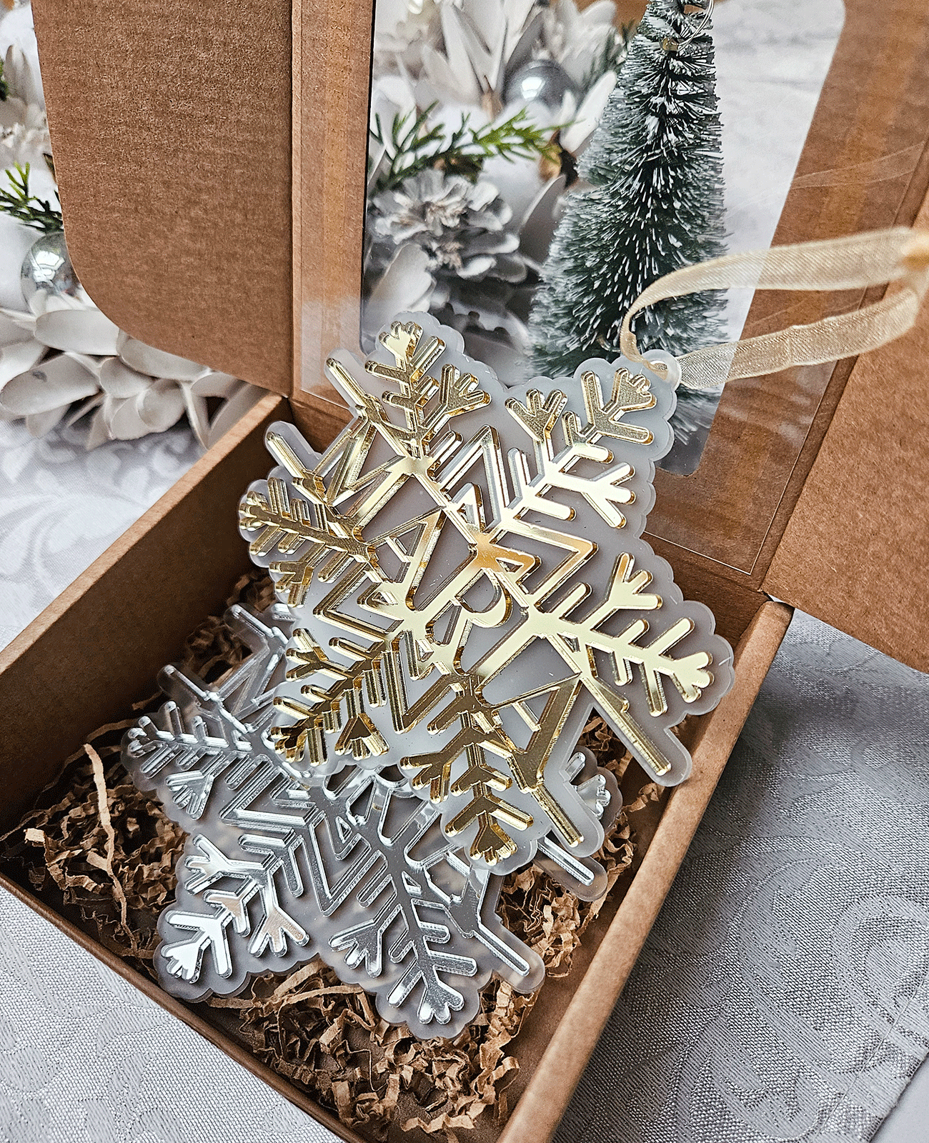 Personalized Christmas Tree Ornament (Design 4)