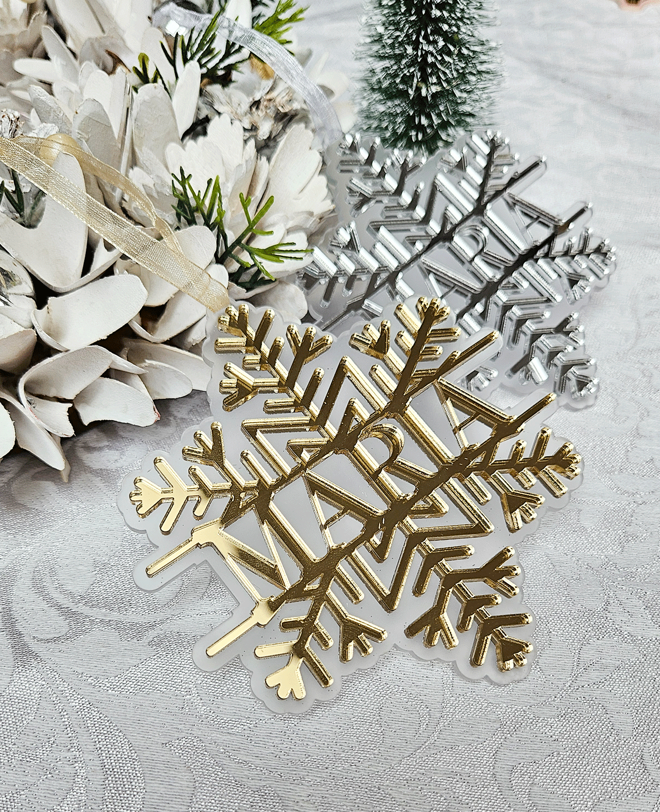 Personalized Christmas Tree Ornament (Design 4)