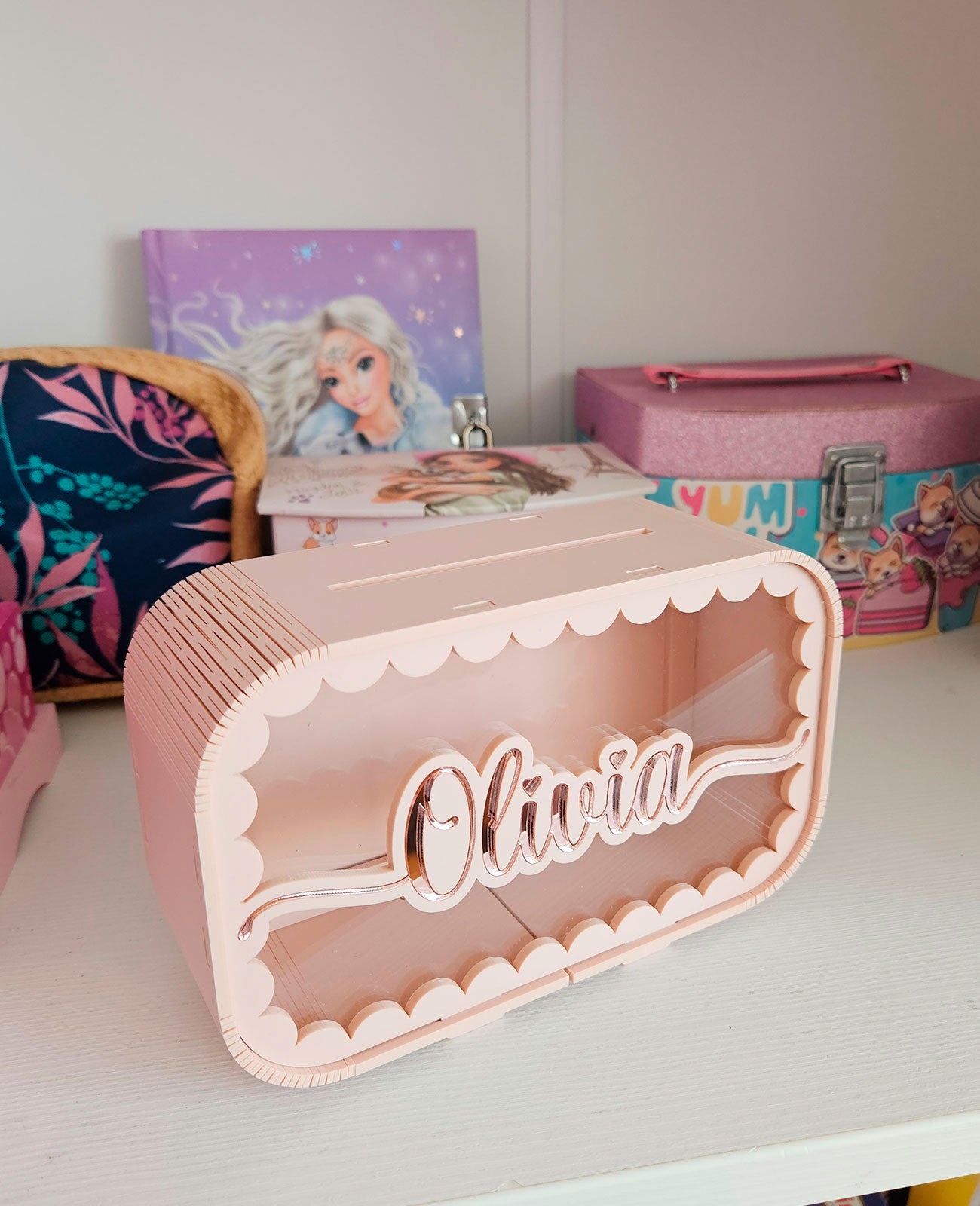 Personalized money bank
