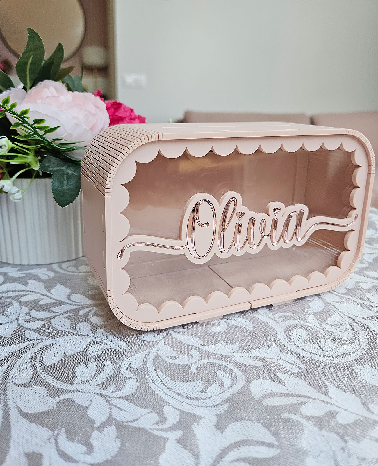 Personalized money bank