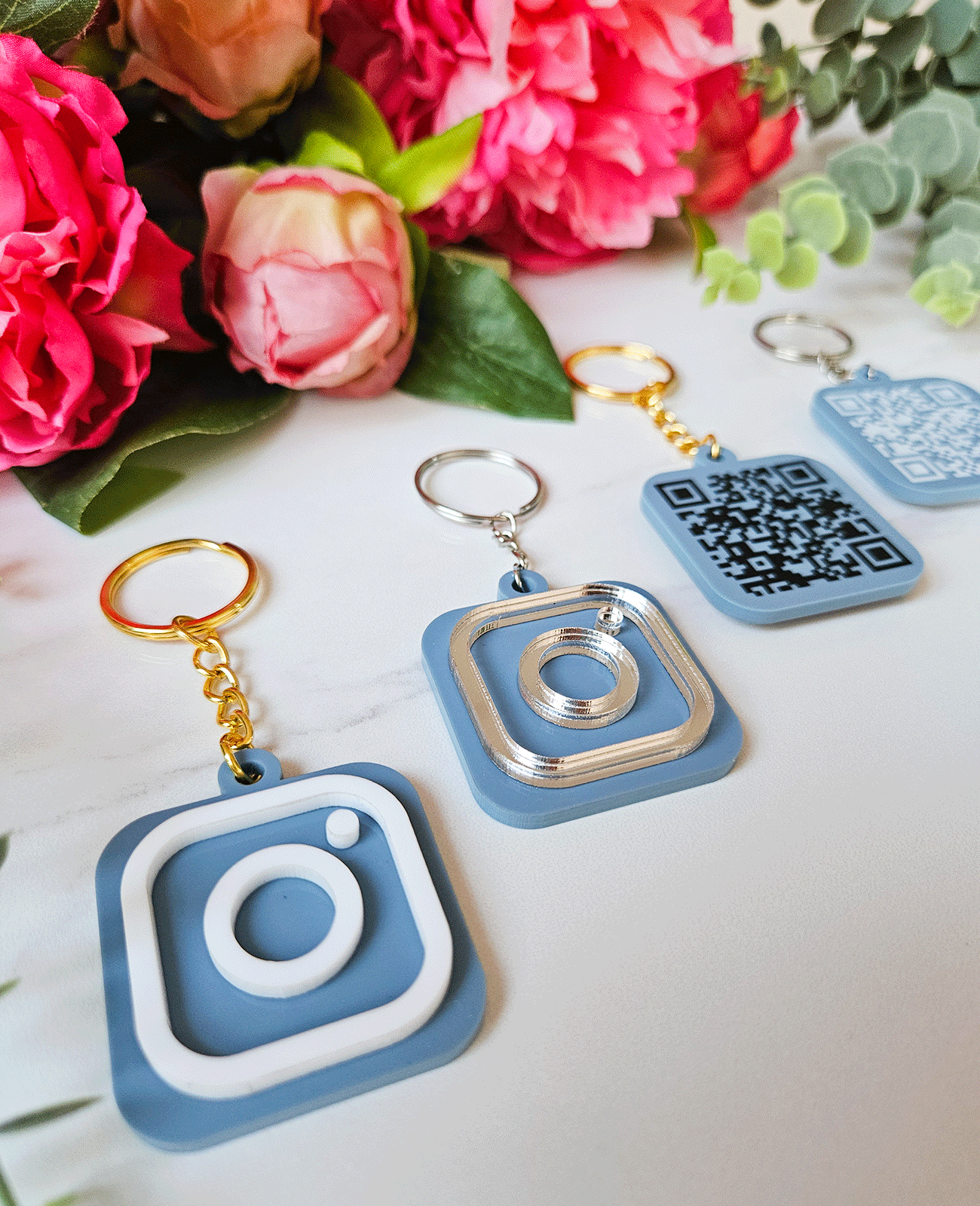 Isikupärane võtmehoidja Instagram QR koodiga SININE