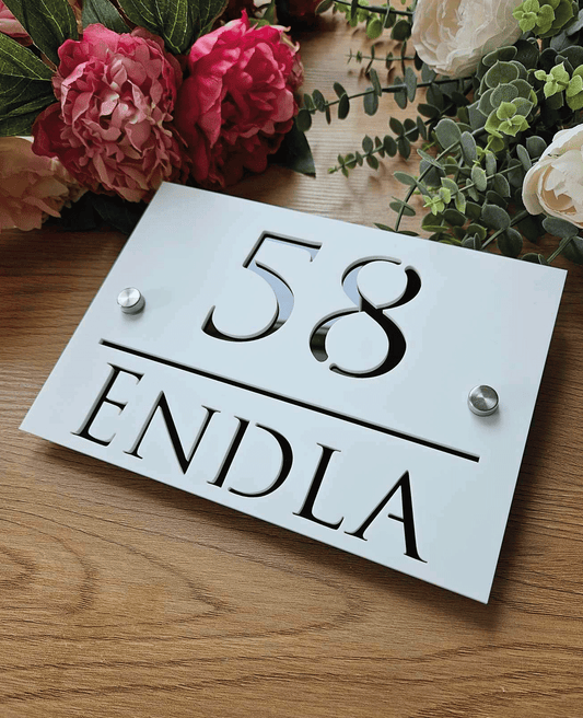 Luksuslik majanumber #3 | Tänavasildid