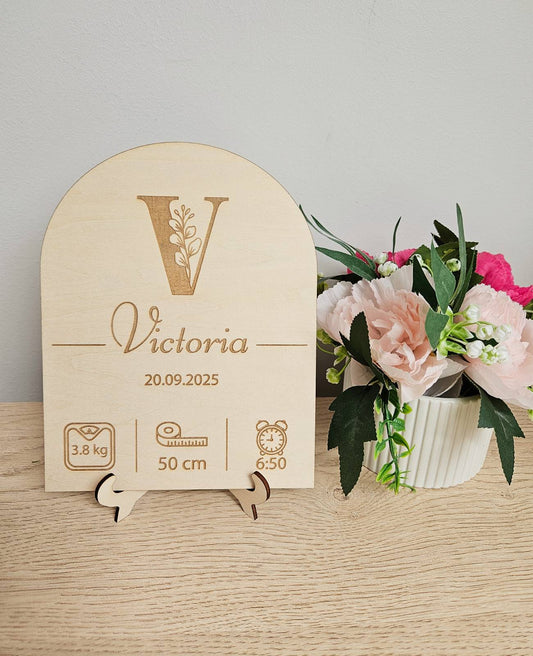 Wooden baby plaque — gift for a newborn