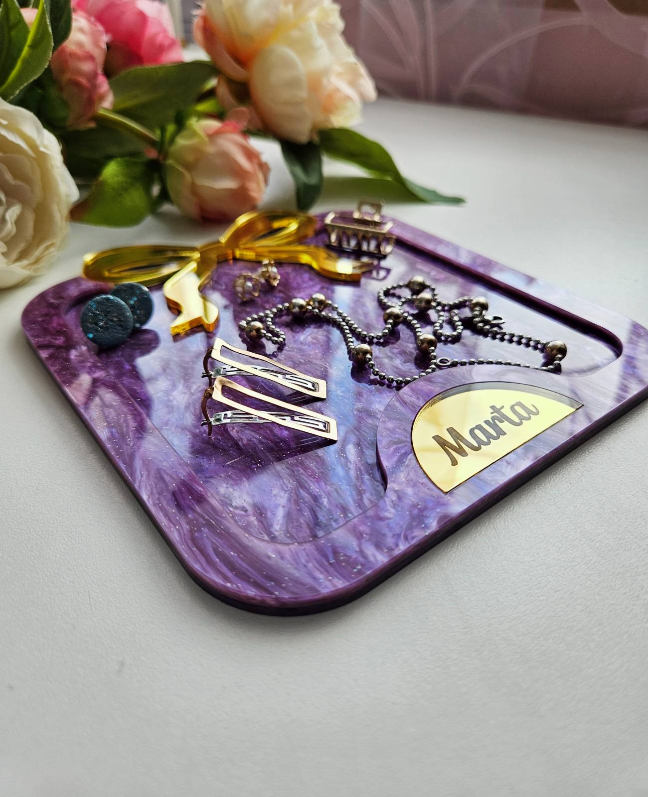 Your Treasures Deserve a Royal Tray — Personalised Marble-Effect Stand