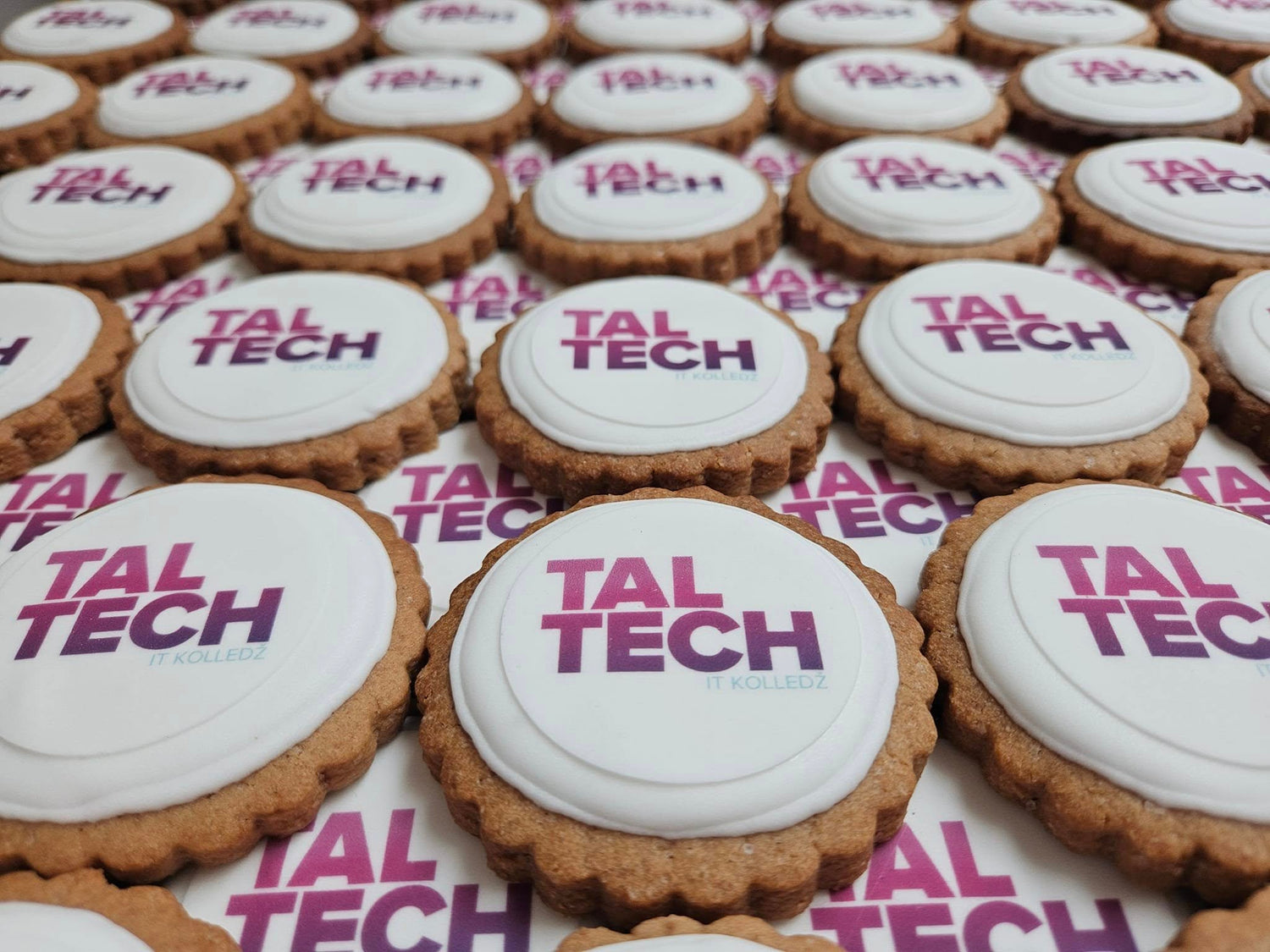 SweetArt küpsised logoga