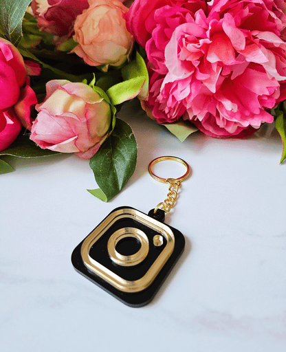 Personalized keychain with Instagram QR code BLACK