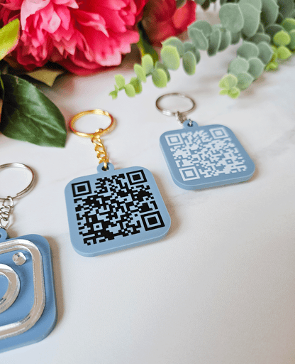Isikupärane võtmehoidja Instagram QR koodiga SININE