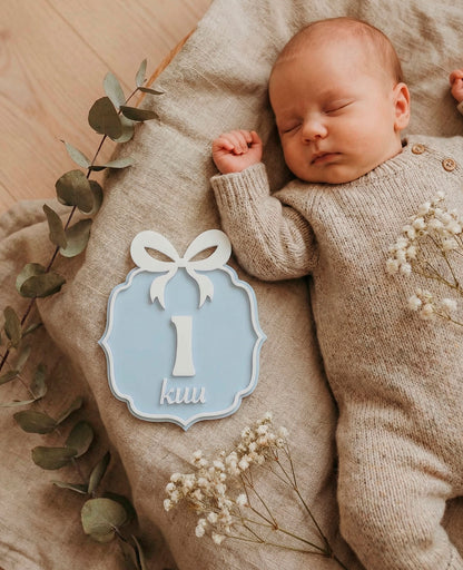 1-12 Month Baby milestone cards IN ESTONIAN #2