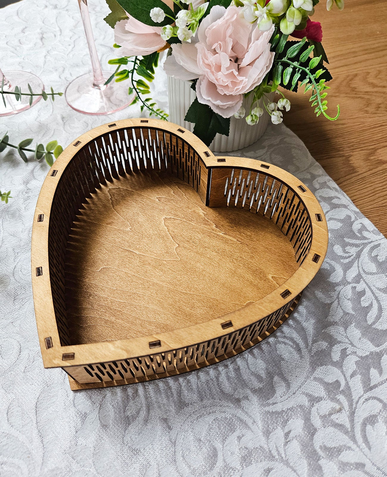 Personaliseeritud suur kinkekarp Süda