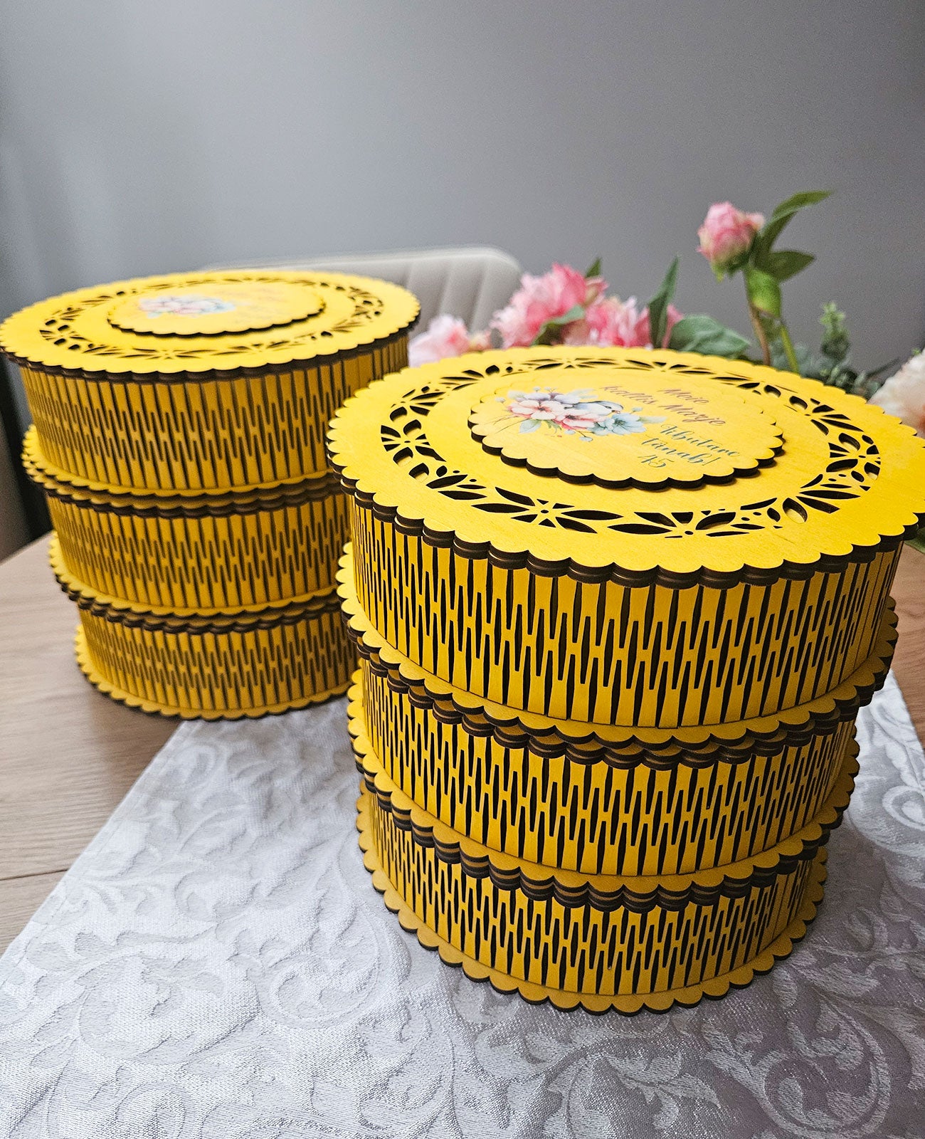 Personaliseeritud suur kinkekarp MINU EMA, pildil värv #05