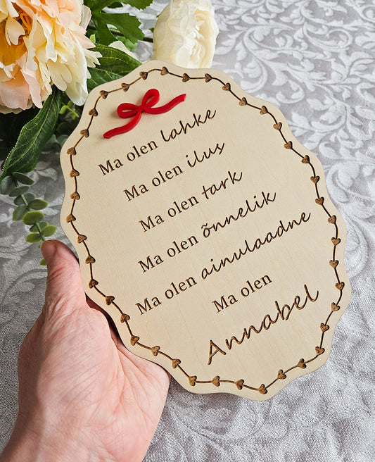 Personaalne puidust afirmatsioonitahvel lastele "Lipsuke"