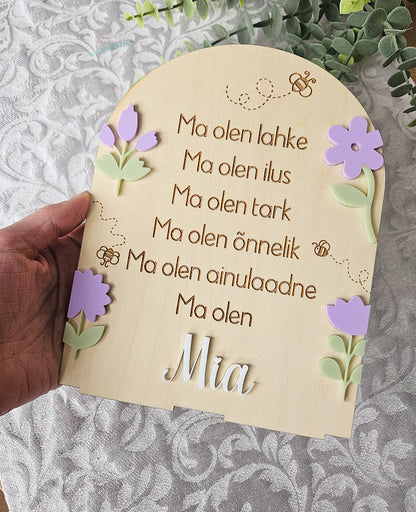 Personaalne puidust afirmatsioonitahvel lastele "Lilled"