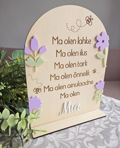 Personaalne puidust afirmatsioonitahvel lastele "Lilled"