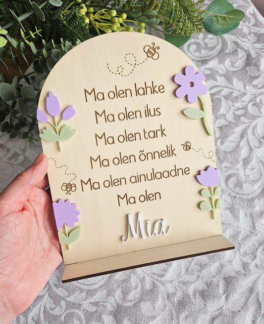 Personaalne puidust afirmatsioonitahvel lastele "Lilled"