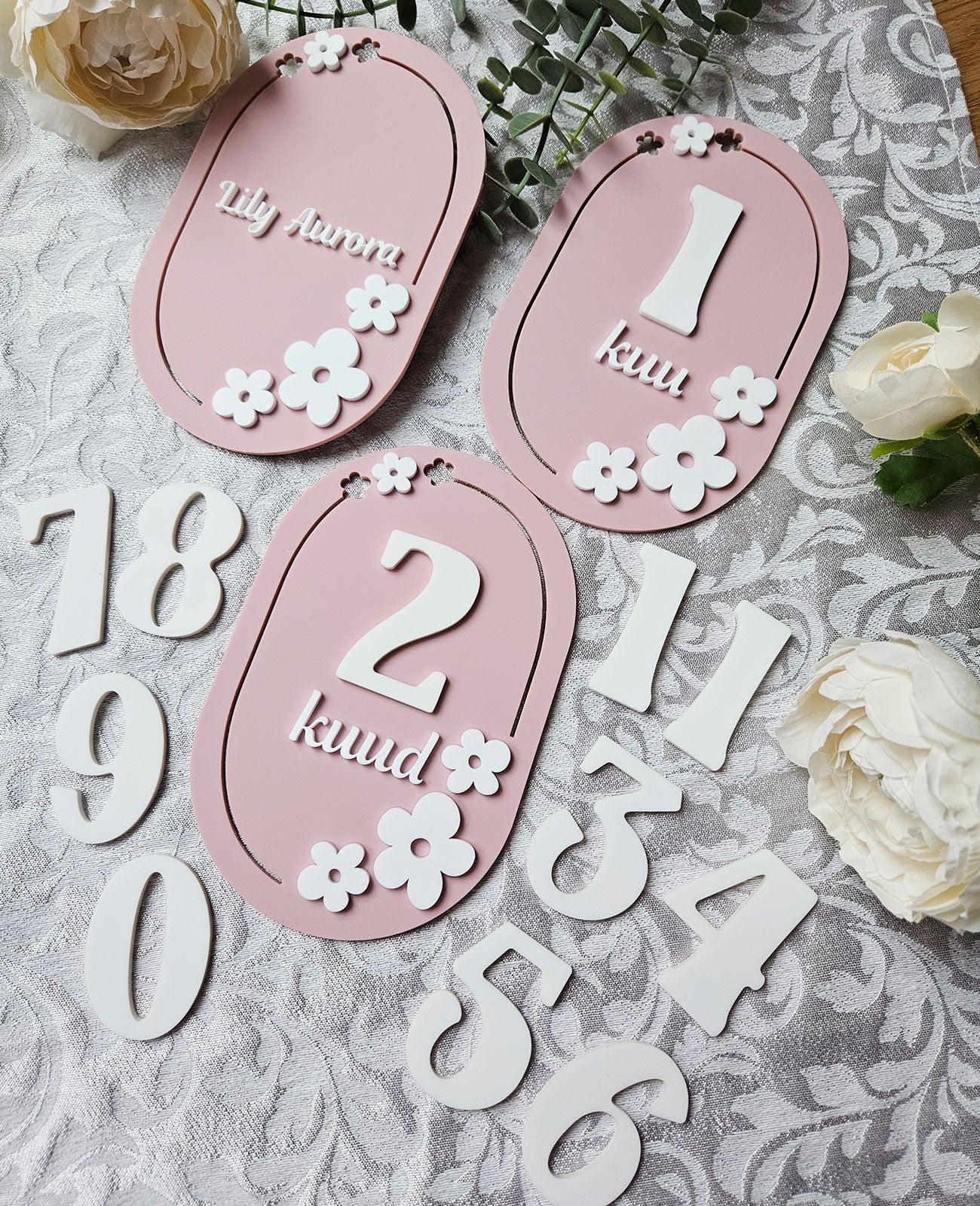 1-12 Month Baby milestone cards IN ESTONIAN
