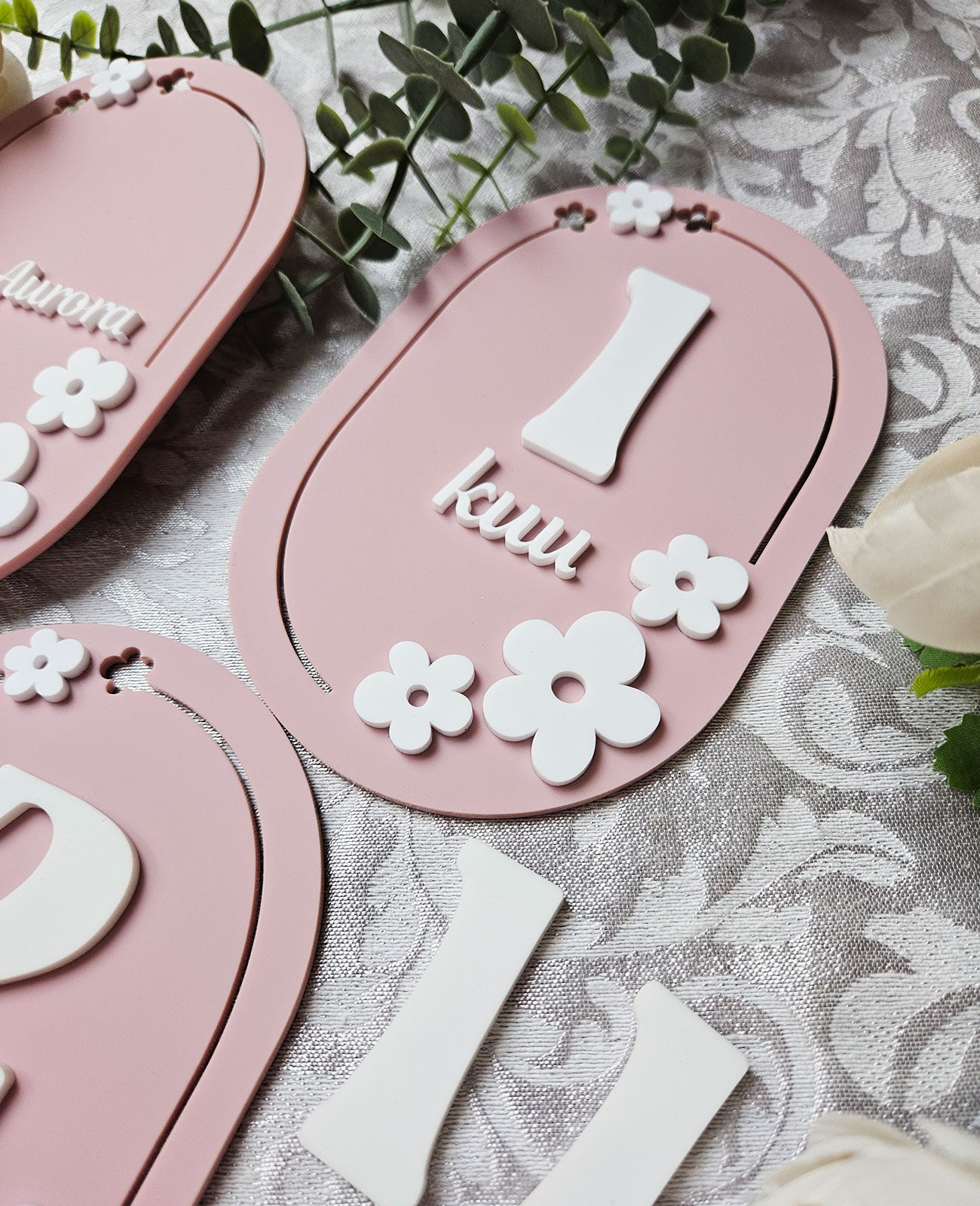 1-12 Month Baby milestone cards IN ESTONIAN