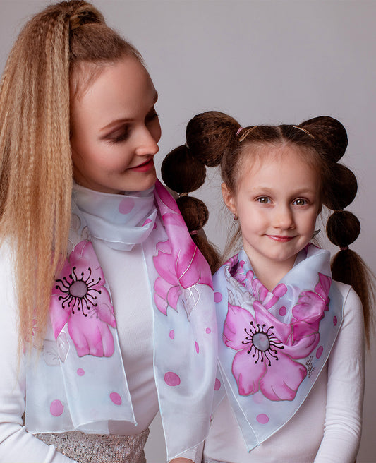 Ema & Tütar Siidisallide Komplekt Roosad Lilled