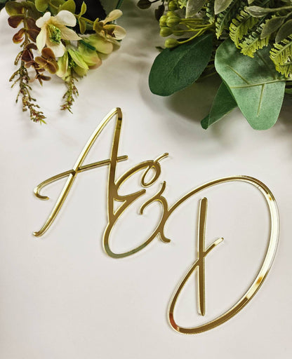 Acrylic name tag, gold