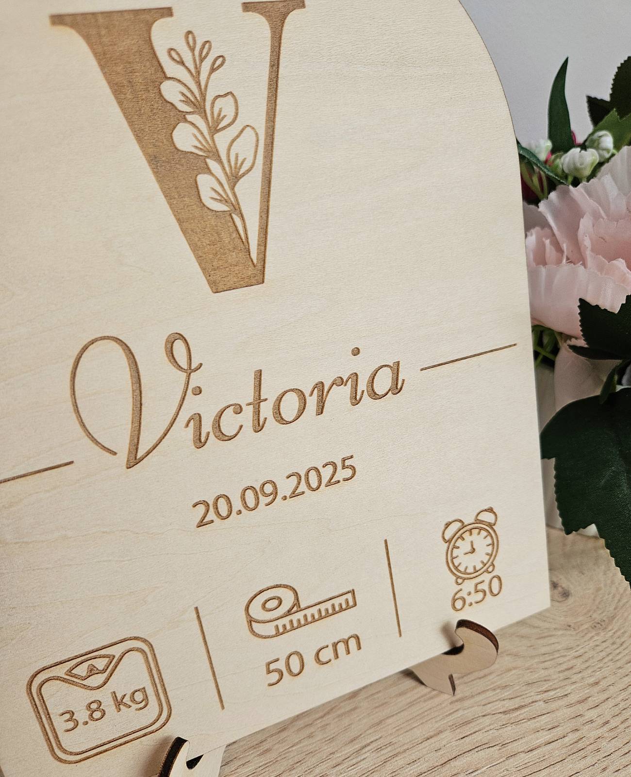 Wooden baby plaque — gift for a newborn