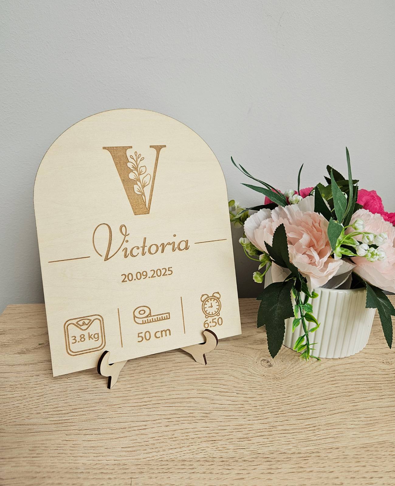 Wooden baby plaque — gift for a newborn
