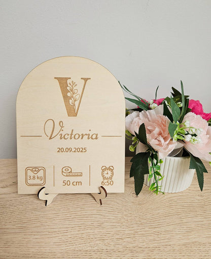 Wooden baby plaque — gift for a newborn