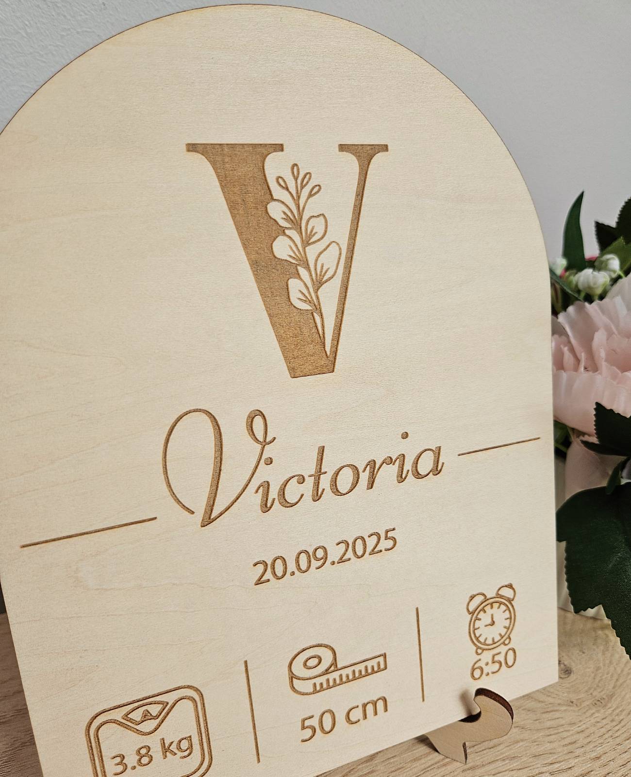 Wooden baby plaque — gift for a newborn