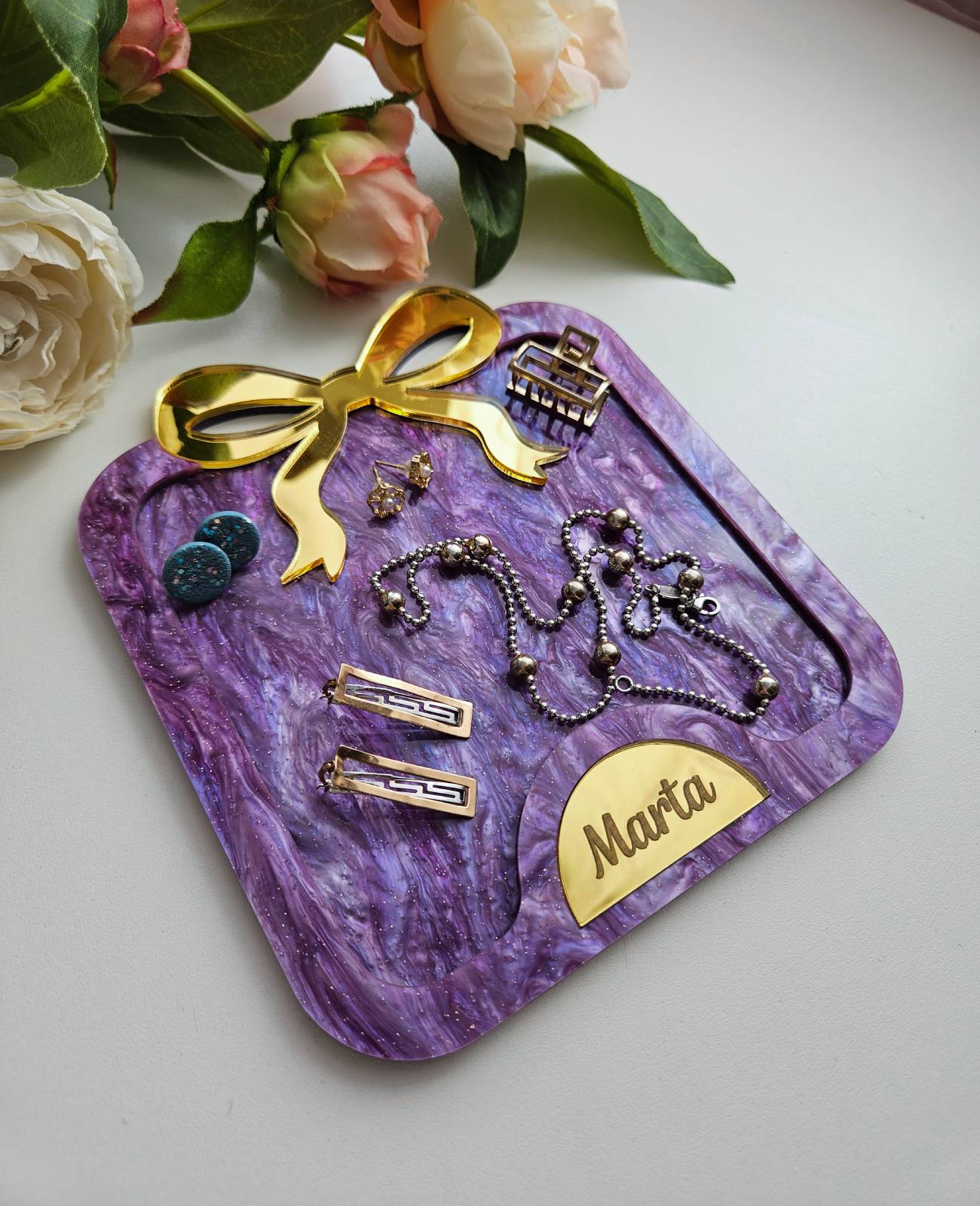 Your Treasures Deserve a Royal Tray — Personalised Marble-Effect Stand