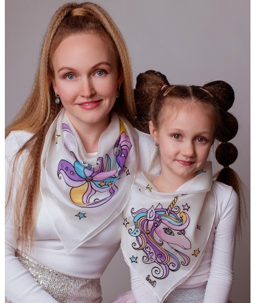 Ema + Tütar Siidisallide komplekt Ükssarvik ja Imeline lill